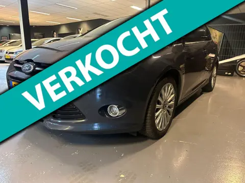 Ford Focus 1.6 EcoBoost First Edition APK 4-2026 Leder Elektrische stoel.