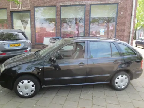 Skoda Fabia 1.4 Station 2001 Onderdelen en Plaatwerk