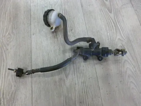 REMPOMP ACHTER Honda CBF 500 2004 - 2008