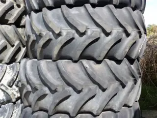 R38 Firestone 710/70/38