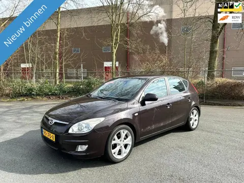 Hyundai I30 1.6i Dynamic Luxe