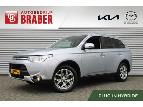 Mitsubishi Outlander 2.0 PHEV Business Edition X-Line | Navi | Clima | Camera | Trekhaak | Keyless |