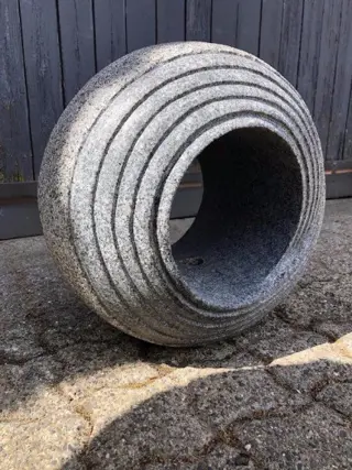 Waterbol , tuinwaterornamaent