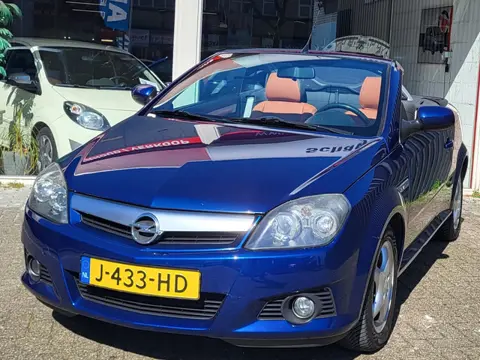 Opel Tigra TwinTop 1.4-16V Rhythm Apk 08-2026