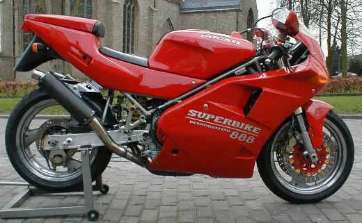 Ducati 888 BIPOSTO
