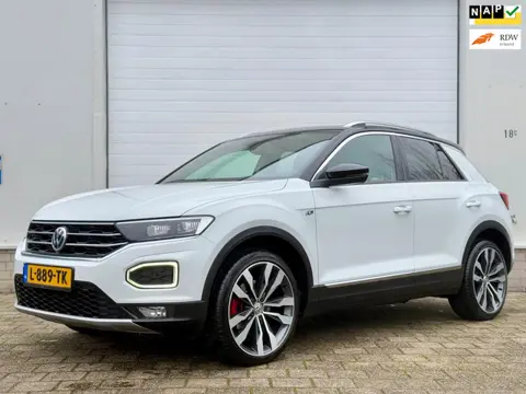 Volkswagen T-Roc 2.0 TSI 4Motion Sport Business R DSG-7 LED Camera Keyless Parksens Carplay