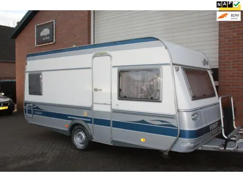 Fendt 470 H GARANTIE!!! Midden Keuken, Frans Bed, Vast Toilet, Voor Tent, Kachel, 4 Persoons, Zeer n