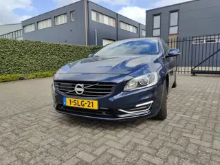 Volvo V60 2.4 D6 AWD Hybride Bj 2013 leer xenon Camera
