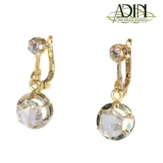 Grote collectie oorbellen