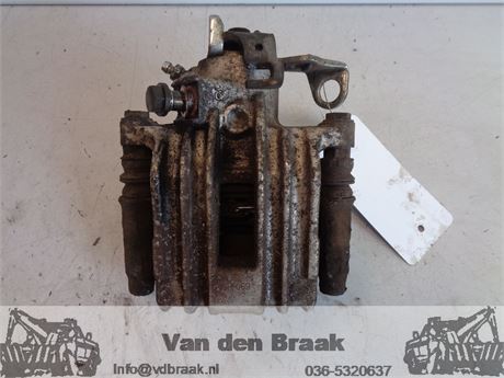 Volkswagen Golf 1997-2003 Remklauw links achter