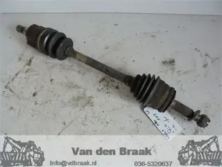 Kia Rio 1.4 16V 2005-2011 Aandrijfas links