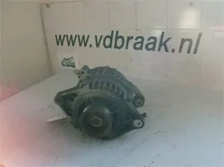 Nissan Almera Tino 1.8 16V 2000-2003 Dynamo