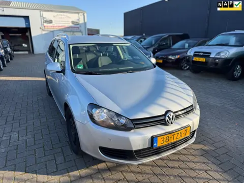 Volkswagen Golf Variant 1.6 TDI Comfort Executive Line BlueMotion