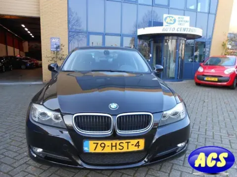 BMW 3-serie 318i Executive zwartmet.2009 facelift model 17inch LM