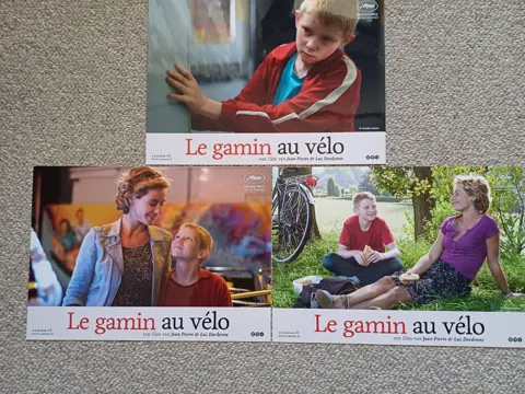 LE   GAMIN   AU   VéLO     lobbycard set.