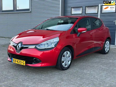 Renault Clio Estate 1.2-16V Collection NAVI - AIRCO - NWE APK!