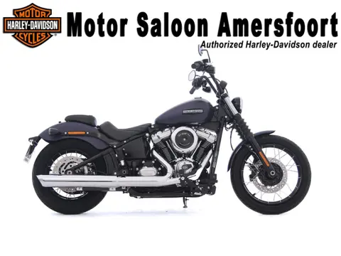Harley-Davidson FXBBS SOFTAIL STREET BOB SPOKE WHEELS VAN 22.545 VOOR 19.795
