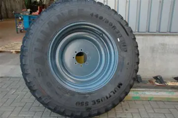 Kubota banden (demo) t.b.v. Kubota M6060