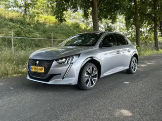 Peugeot 208 1.2 PureTech GT Pack | 100 pk | Navi | Camera | 3d cockpit | 24 maanden garantie