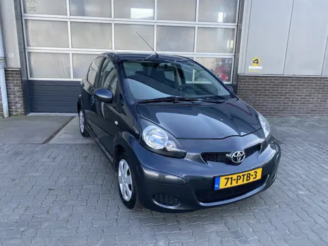 Toyota Aygo 1.0-12V Comfort Navigator (bj 2011)