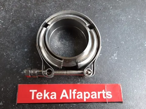 1x V-band klem 2.0" / 50.8 mm + 2x flens Uitlaat NOS