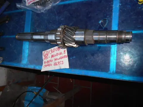 Secondary gearbox shaft Ferrari 308gtbi-gtsi and Mondial 8