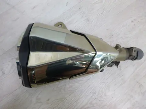 UITLAAT Kawasaki Z 1000 2010 - 2013