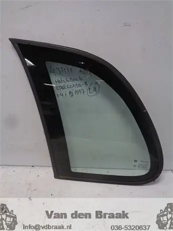 Opel Corsa 5 deurs 1993-2000 Scheerraam links achter