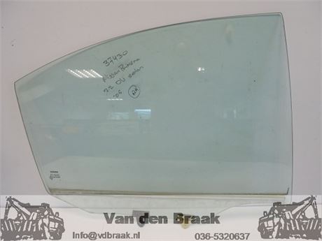 Nissan Primera 4drs 2002-2008 Portierraam rechts achter