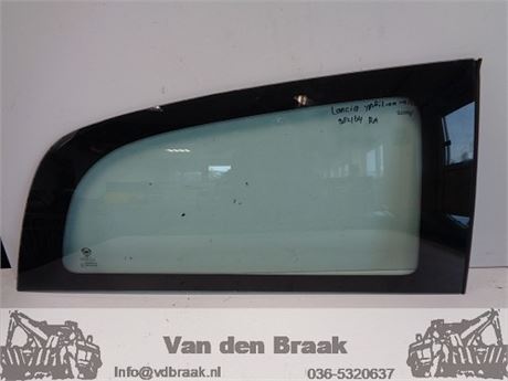 Lancia Ypsilon 3 deurs 2003-2011 Zijruit rechtsachter
