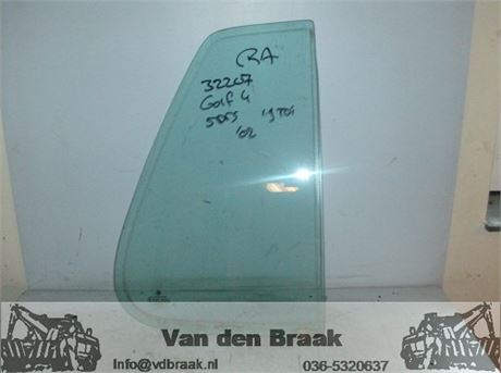 Volkswagen Golf 5 drs 1997-2003 Scheerraam rechts achter