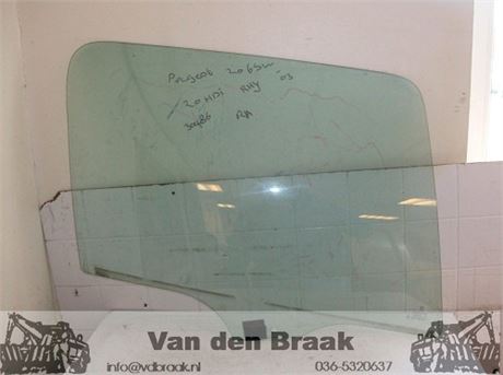 Peugeot 206 SW 2002-2007 Portierraam rechts achter