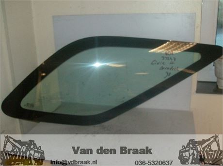 Honda Civic Aerodeck 1998-2001 Ruit rechts achter (vast)