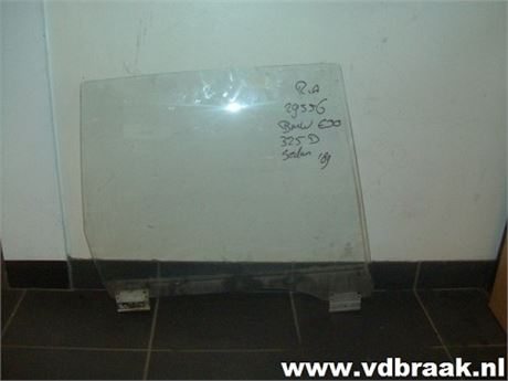 BMW 3 serie E30 sedan 1983-1990 Portierraam rechts achter