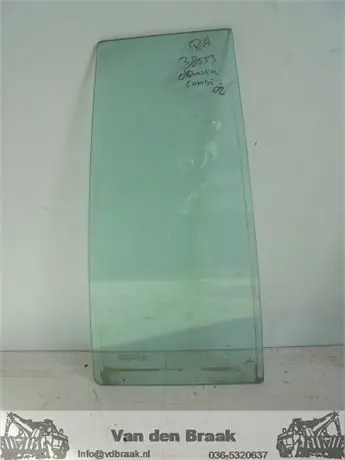 Skoda Octavia Combi 1998-2004 Scheerraam rechts achter