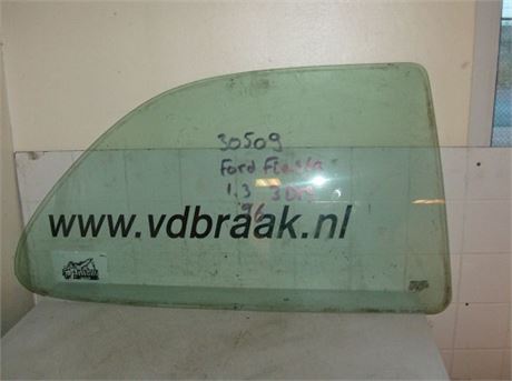 Ford Fiesta 3 deurs 1995-2002 zijruit rechts achter