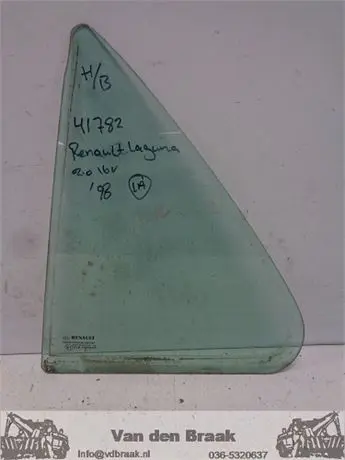 Renault Laguna Hatchback 2001-2007 Driehoekraam links achter