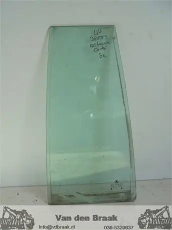 Skoda Octavia Combi 1998-2004 Scheerraam links achter