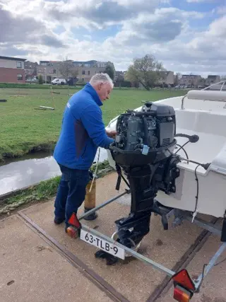Gebruikte tweetakt motoren bij ZeilstraWatersport.