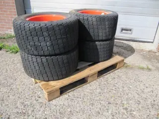 Thomas / Bobcat Brede banden voor sloopwerkzaamheden