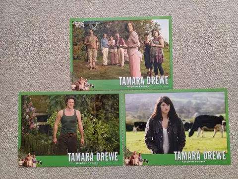 TAMARA   DREWE     lobbycard set.