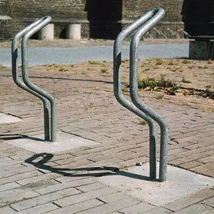 Fietsbeugel met betonvoet