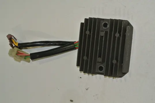 SPANNINGSREGELAAR Aprilia RSV 1000 2001 - 2003