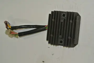 SPANNINGSREGELAAR Aprilia RSV 1000 2001 - 2003