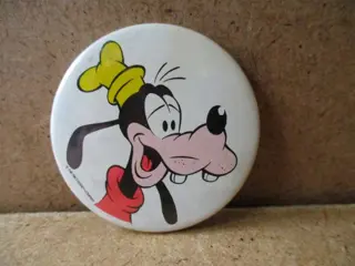 Goofy button adv7947