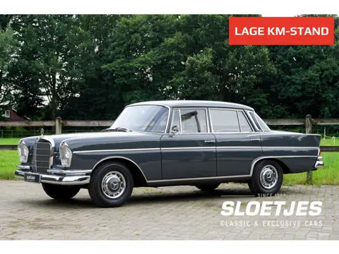 Mercedes Benz 230 S |Heckflosse |18.321 kilometer origineel !!! | Ongerestaureerd | Zo goed als nieu