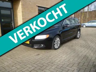 Volvo V70 2.0T Momentum, Leer, Navigatie, Trekhaak, Garantie