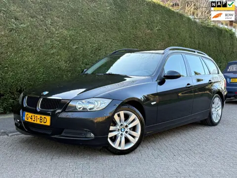 BMW 3-serie Touring 318i /6BAK/STOELVERWARMING/PDC/RIJDTGOED!/