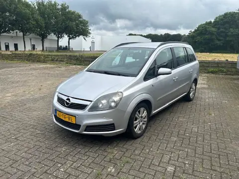 Opel Zafira 2.2 Enjoy