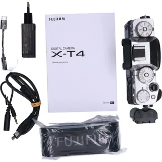 Tweedehands Fujifilm X-T4 Body Zilver CM2916